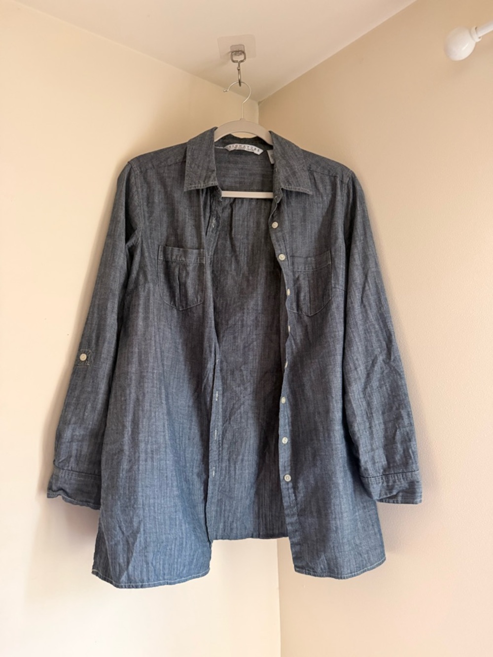 Signature by Larry Levine Woman’s Dark Blue Chambray Button-Down Shirt